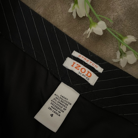 ⚡️2/$50⚡️⭐️🌹IZOD XFG STRETCH SKORT🌹⭐️ - Picture 3 of 7